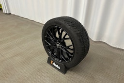 sininen BMW i4 M50 2023 kuva 13.