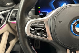sininen BMW i4 M50 2023 kuva 14.