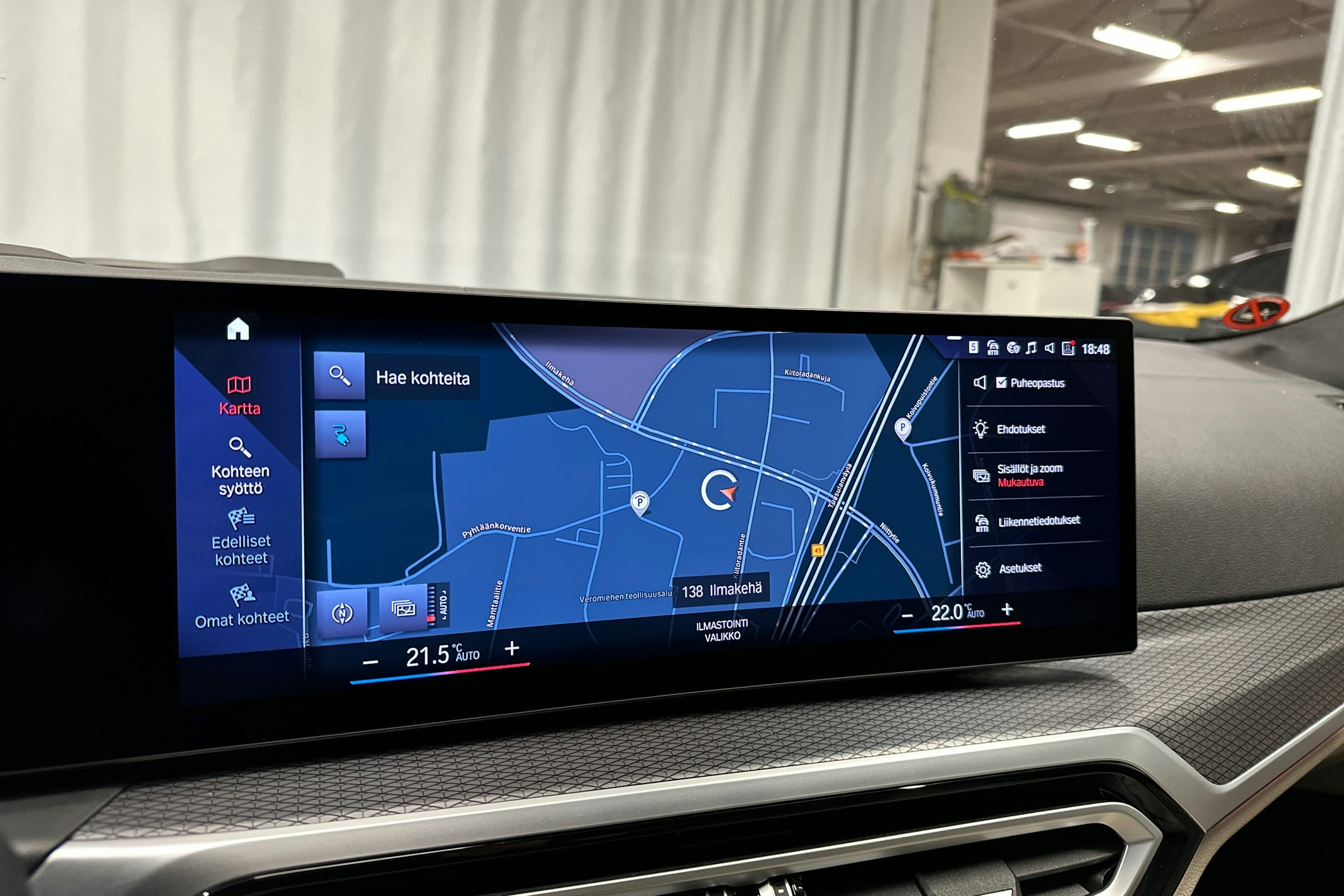 sininen BMW i4 M50 2023 kuva 22.