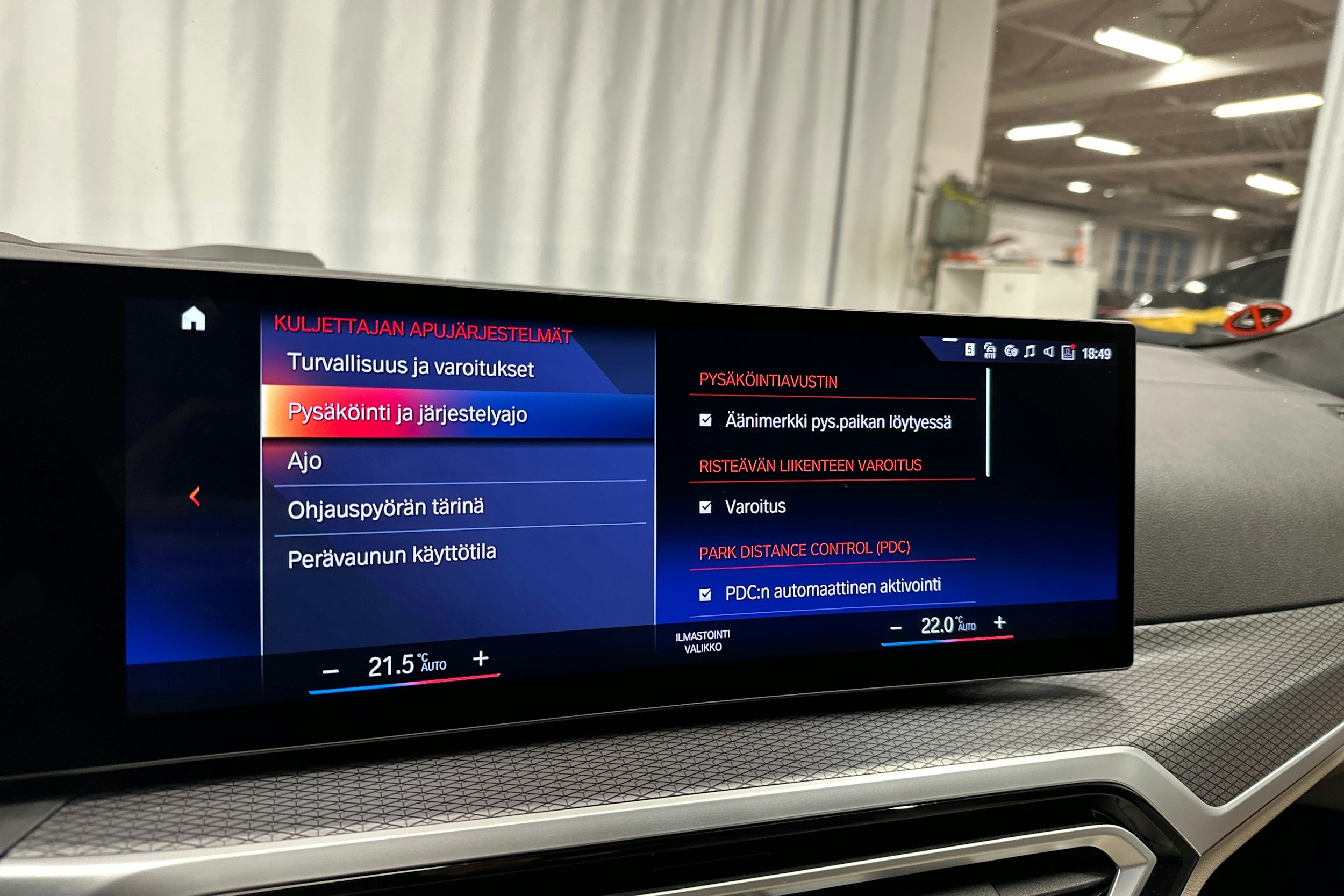 sininen BMW i4 M50 2023 kuva 25.
