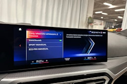 sininen BMW i4 M50 2023 kuva 26.