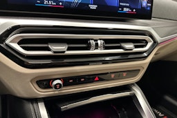 sininen BMW i4 M50 2023 kuva 29.