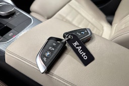 sininen BMW i4 M50 2023 kuva 36.