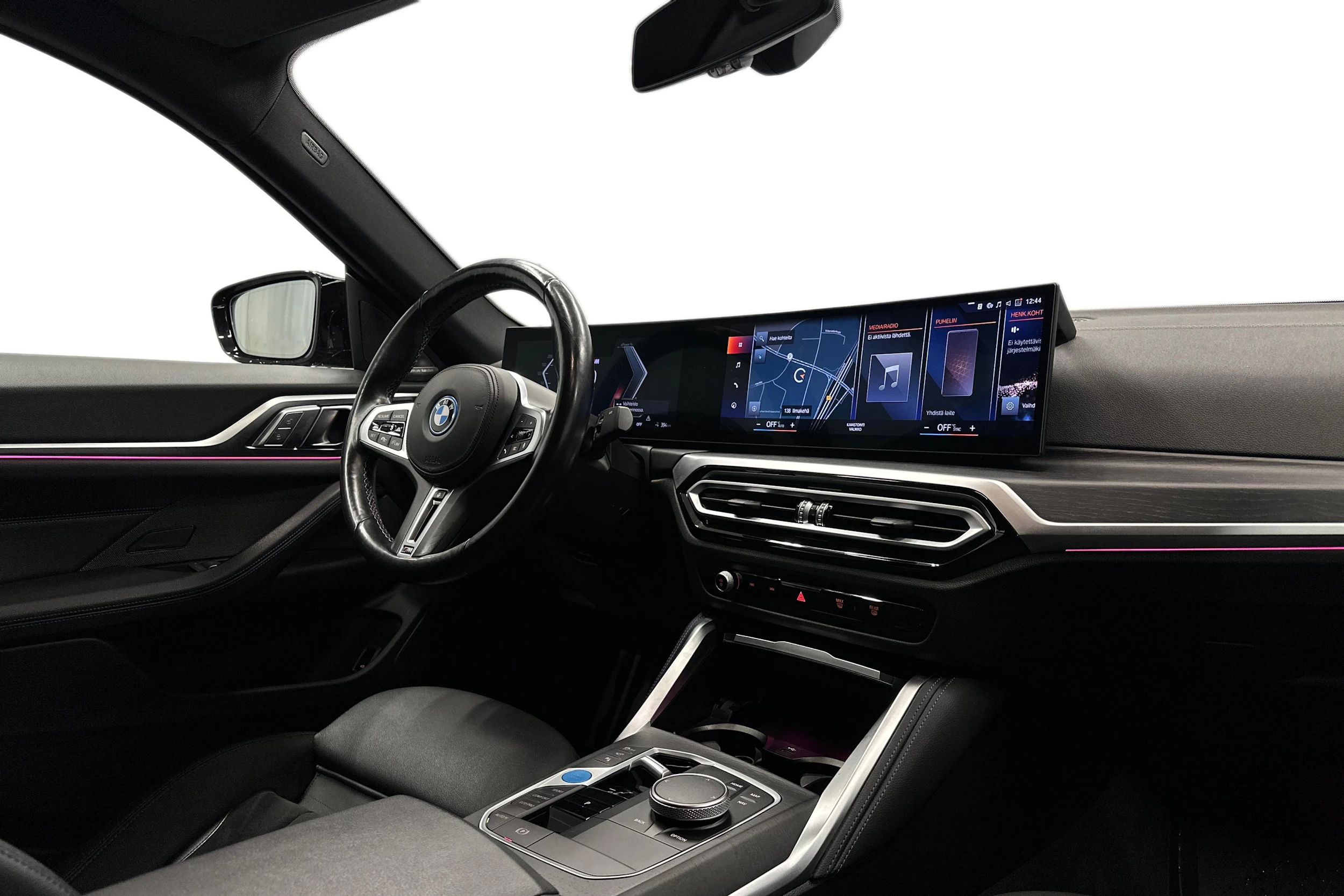 punainen BMW i4 M50 2024 kuva 7.