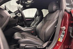 punainen BMW i4 M50 2024 kuva 26.