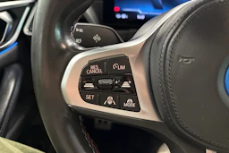 musta BMW i4 M50 2023 kuva 11.