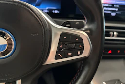 musta BMW i4 M50 2023 kuva 12.