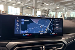musta BMW i4 M50 2023 kuva 16.