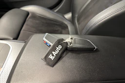 musta BMW i4 M50 2023 kuva 28.