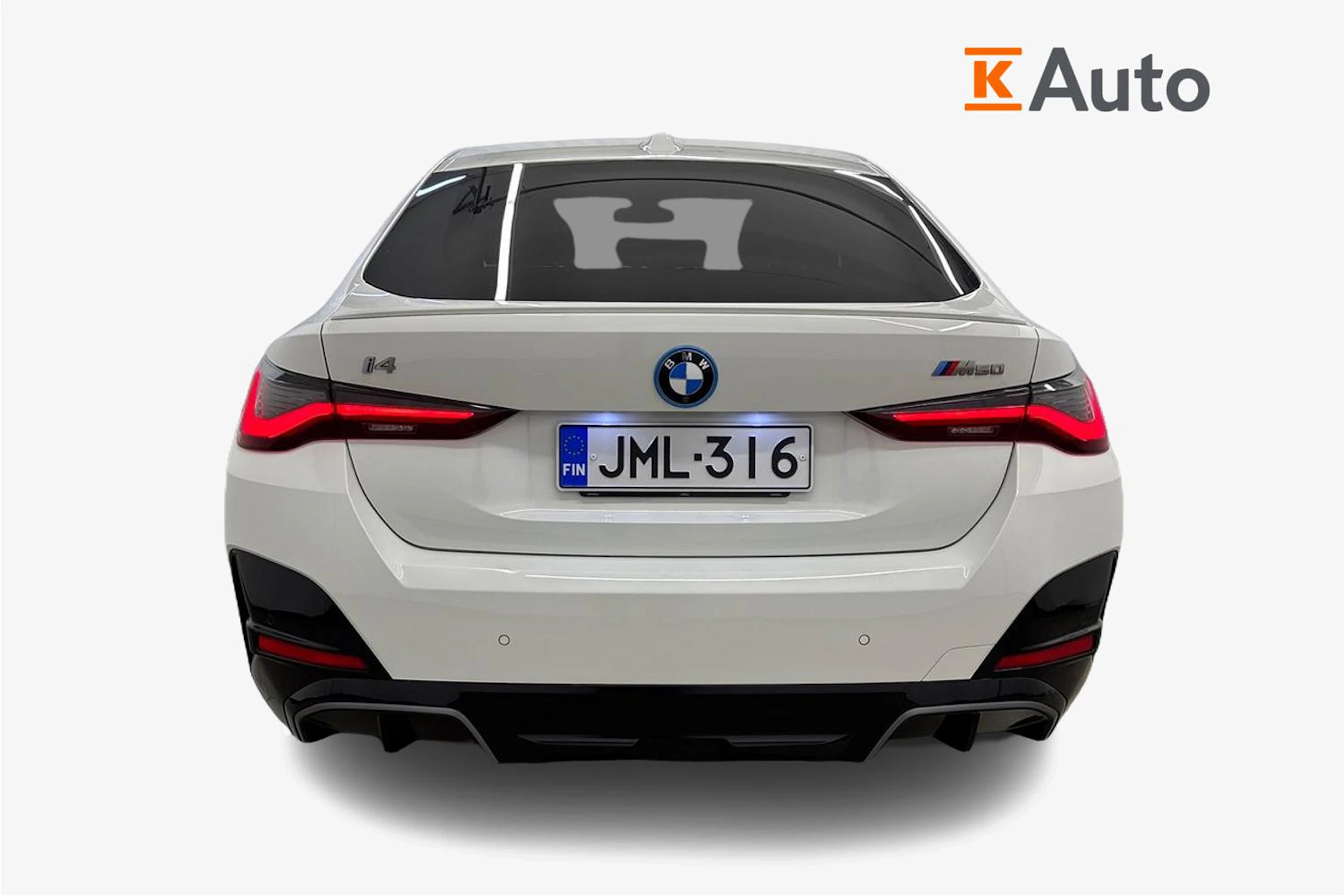 Valkoinen BMW i4 M50 2023 kuva 4.