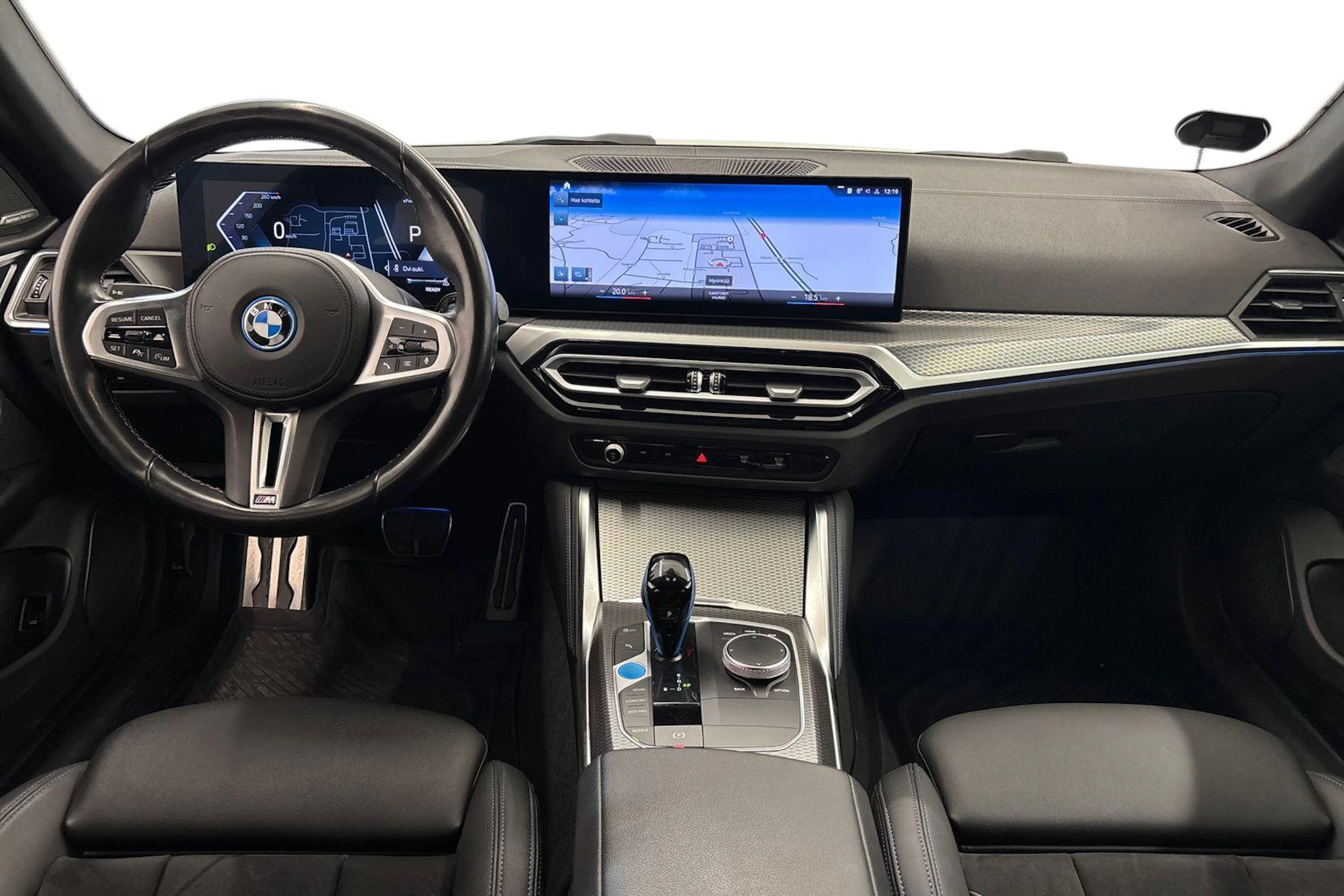 Valkoinen BMW i4 M50 2023 kuva 9.