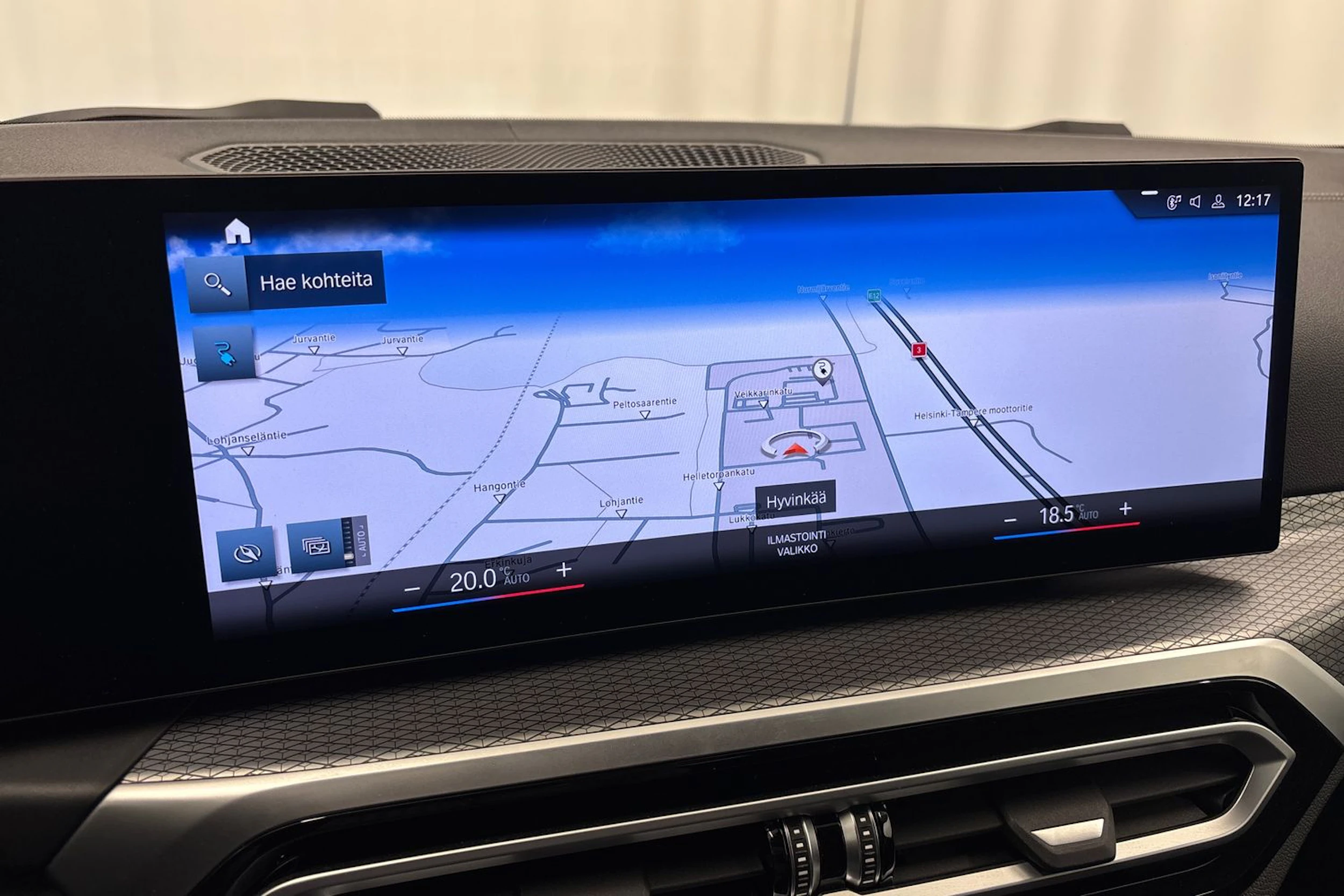 Valkoinen BMW i4 M50 2023 kuva 21.