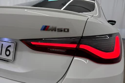 Valkoinen BMW i4 M50 2023 kuva 24.