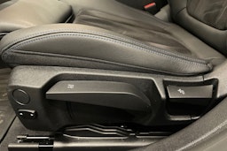 valkoinen BMW i4 M50 2024 kuva 15.