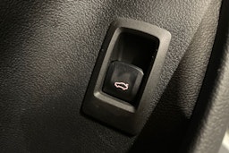 valkoinen BMW i4 M50 2024 kuva 21.