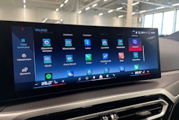 valkoinen BMW i4 M50 2024 kuva 27.