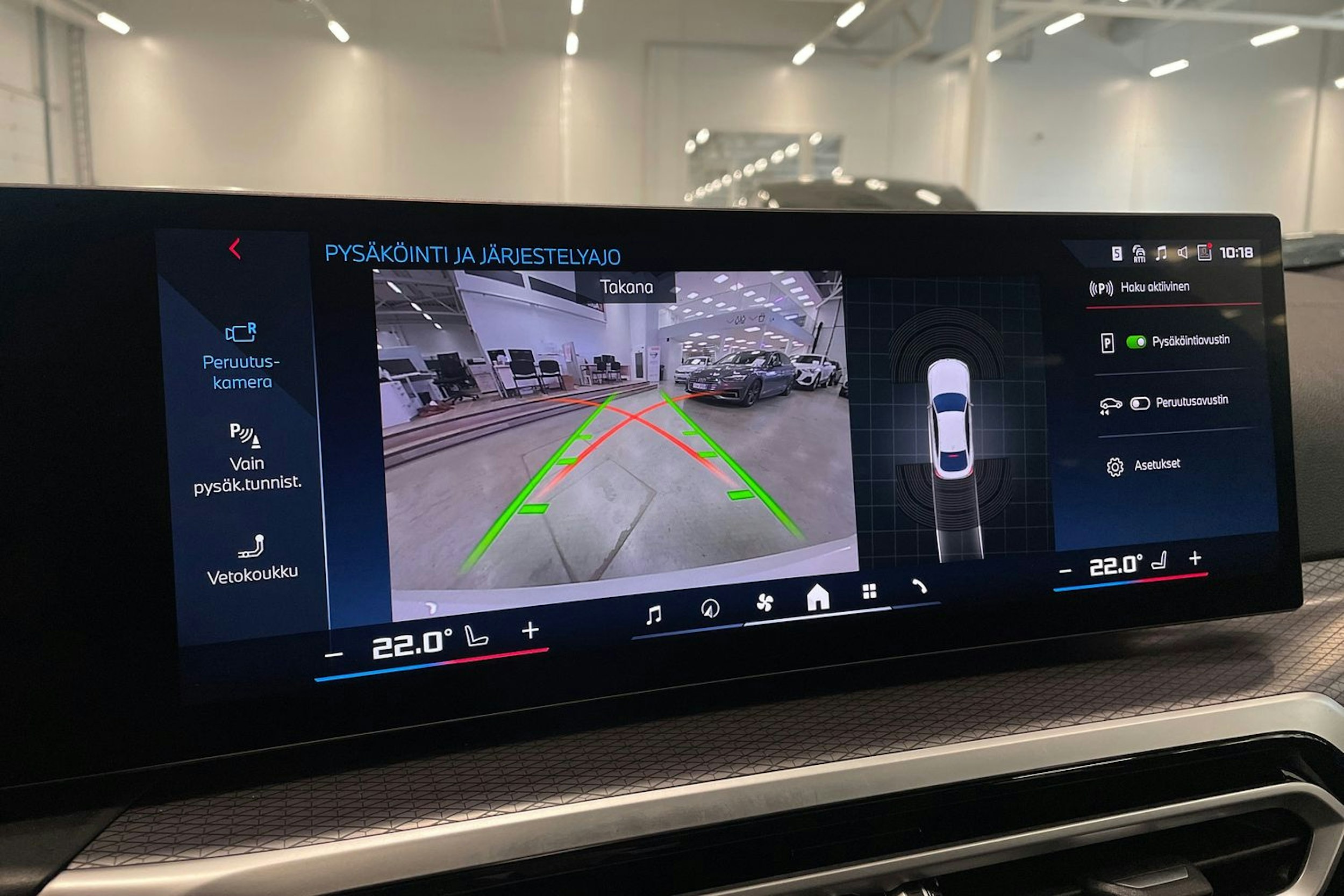 valkoinen BMW i4 M50 2024 kuva 35.