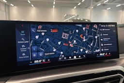 valkoinen BMW i4 M50 2024 kuva 36.