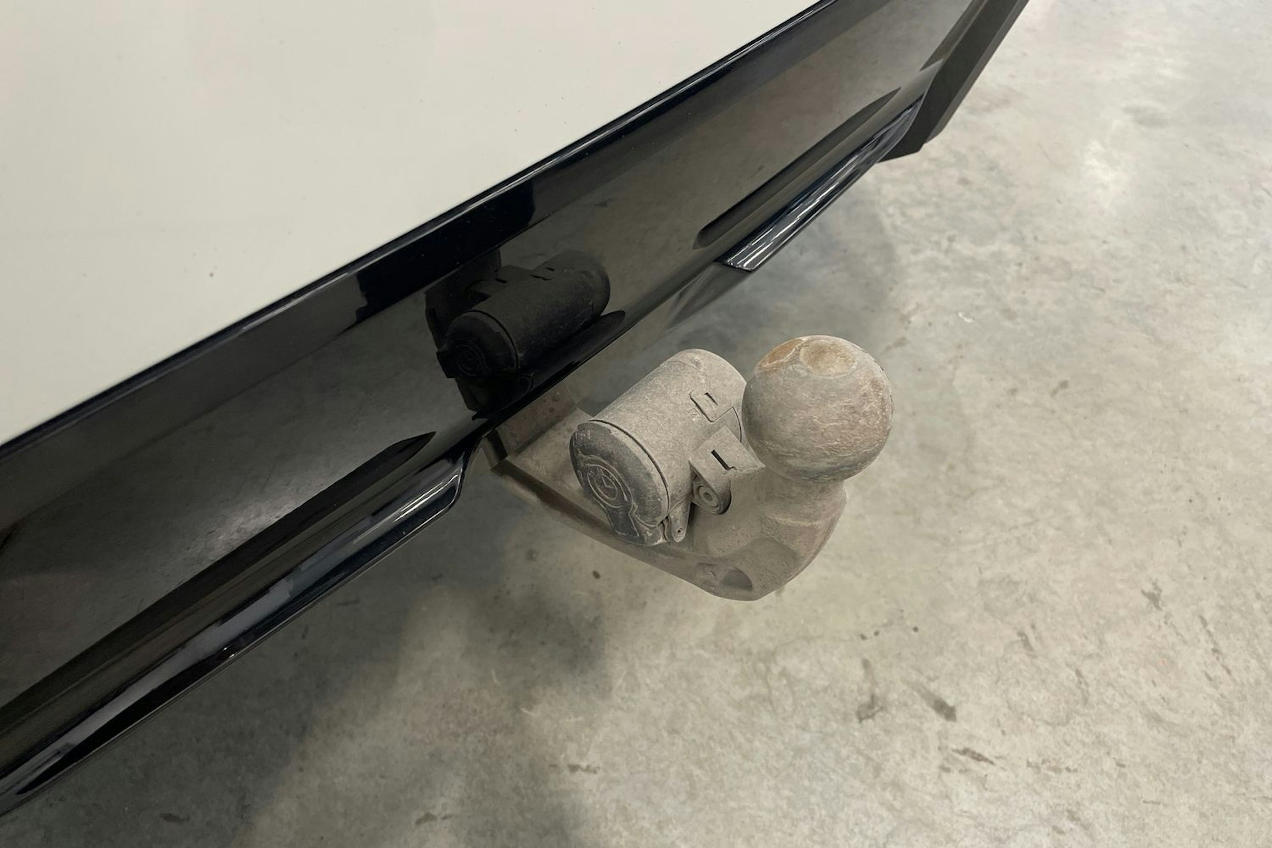 valkoinen BMW i4 M50 2024 kuva 40.