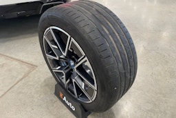 valkoinen BMW i4 M50 2024 kuva 42.