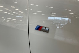 valkoinen BMW i4 M50 2024 kuva 45.