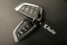 valkoinen BMW i4 M50 2024 kuva 46.