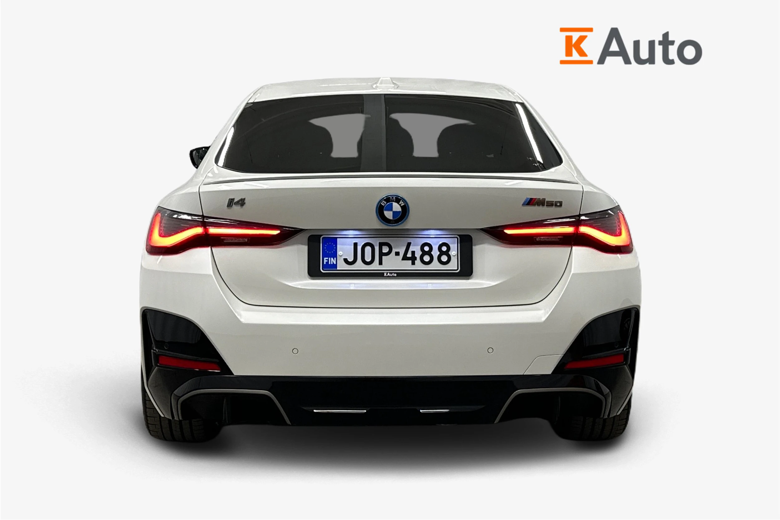 valkoinen BMW i4 M50 2023 kuva 4.