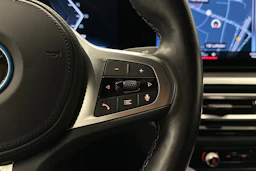 valkoinen BMW i4 M50 2023 kuva 16.