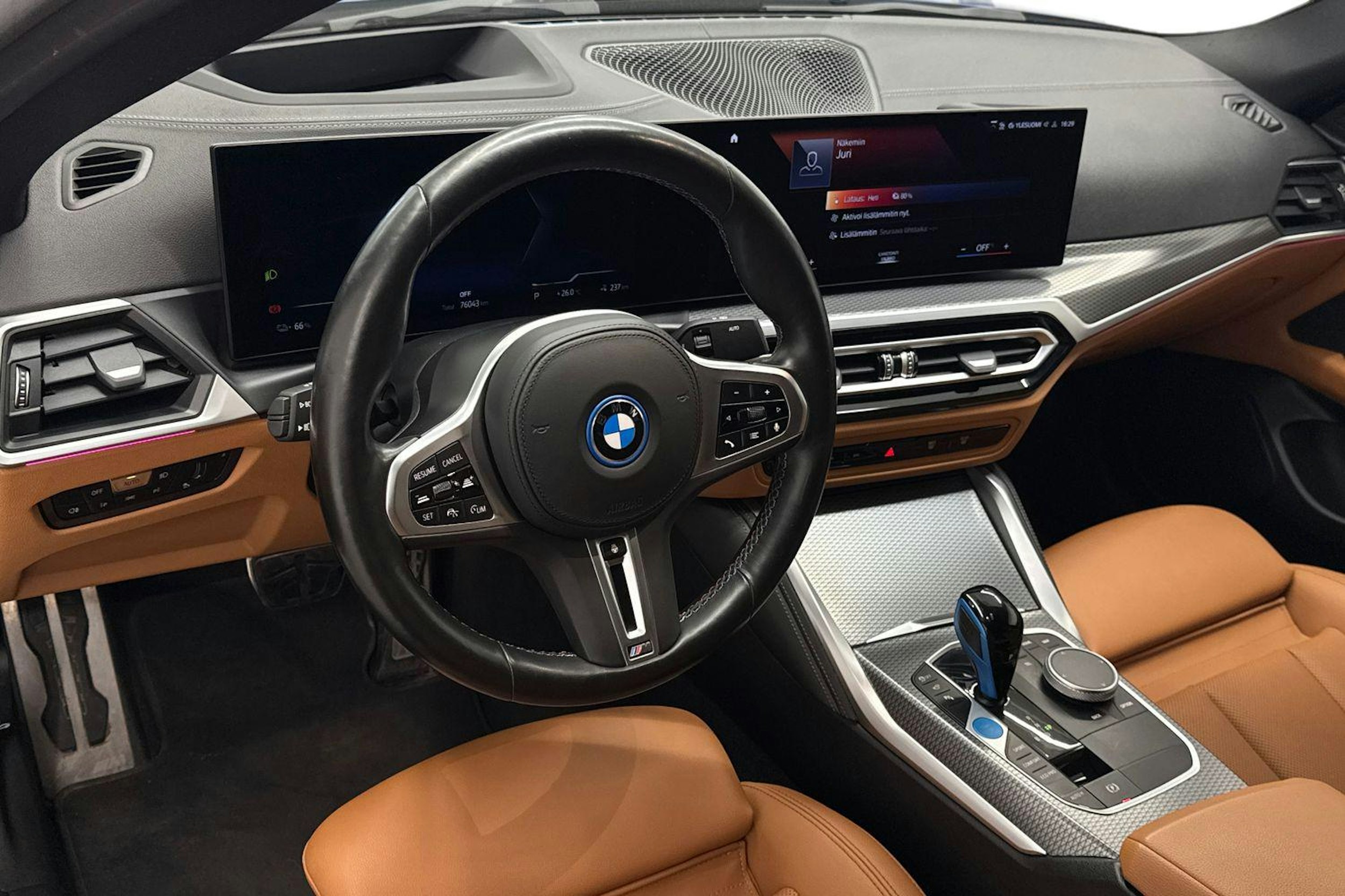 sininen BMW i4 M50 2023 kuva 7.