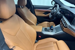 sininen BMW i4 M50 2023 kuva 13.