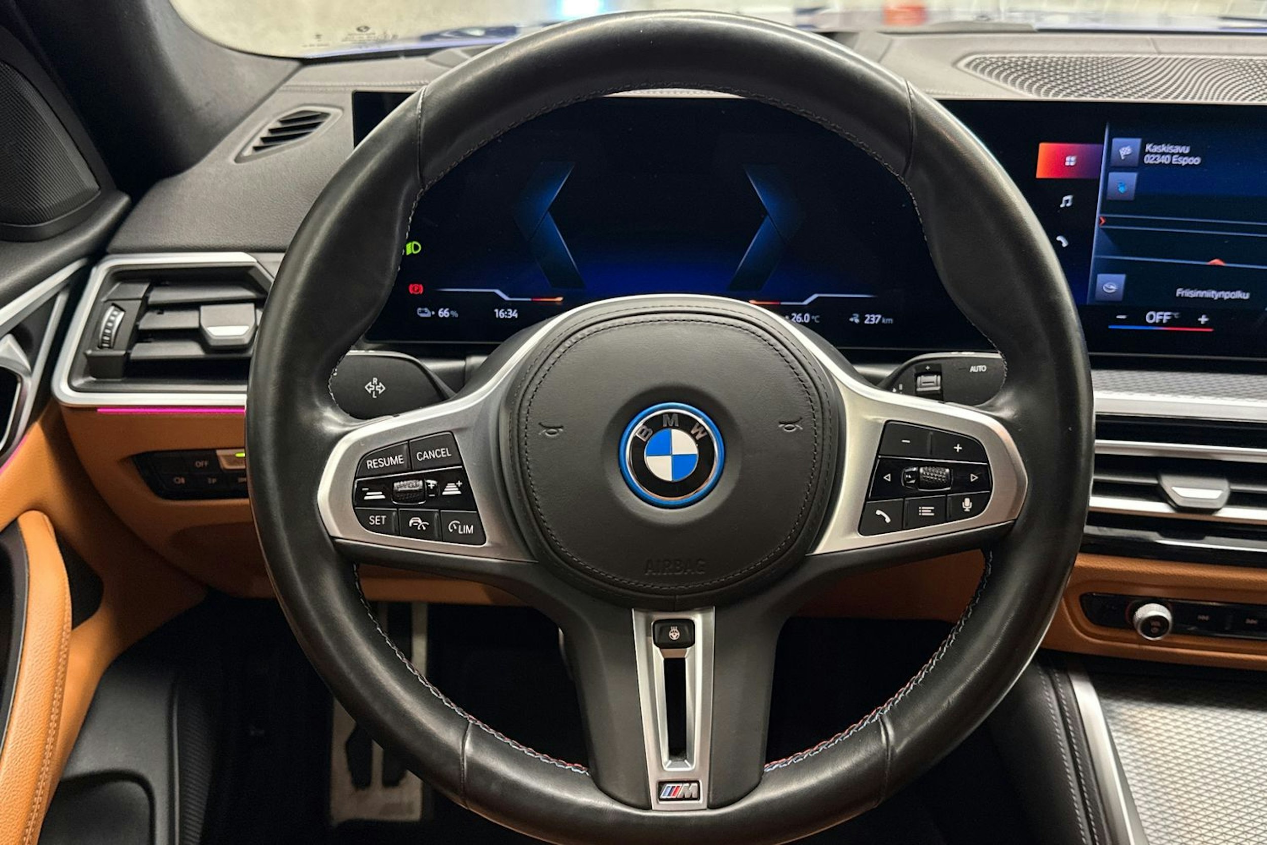sininen BMW i4 M50 2023 kuva 14.