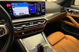 sininen BMW i4 M50 2023 kuva 21.