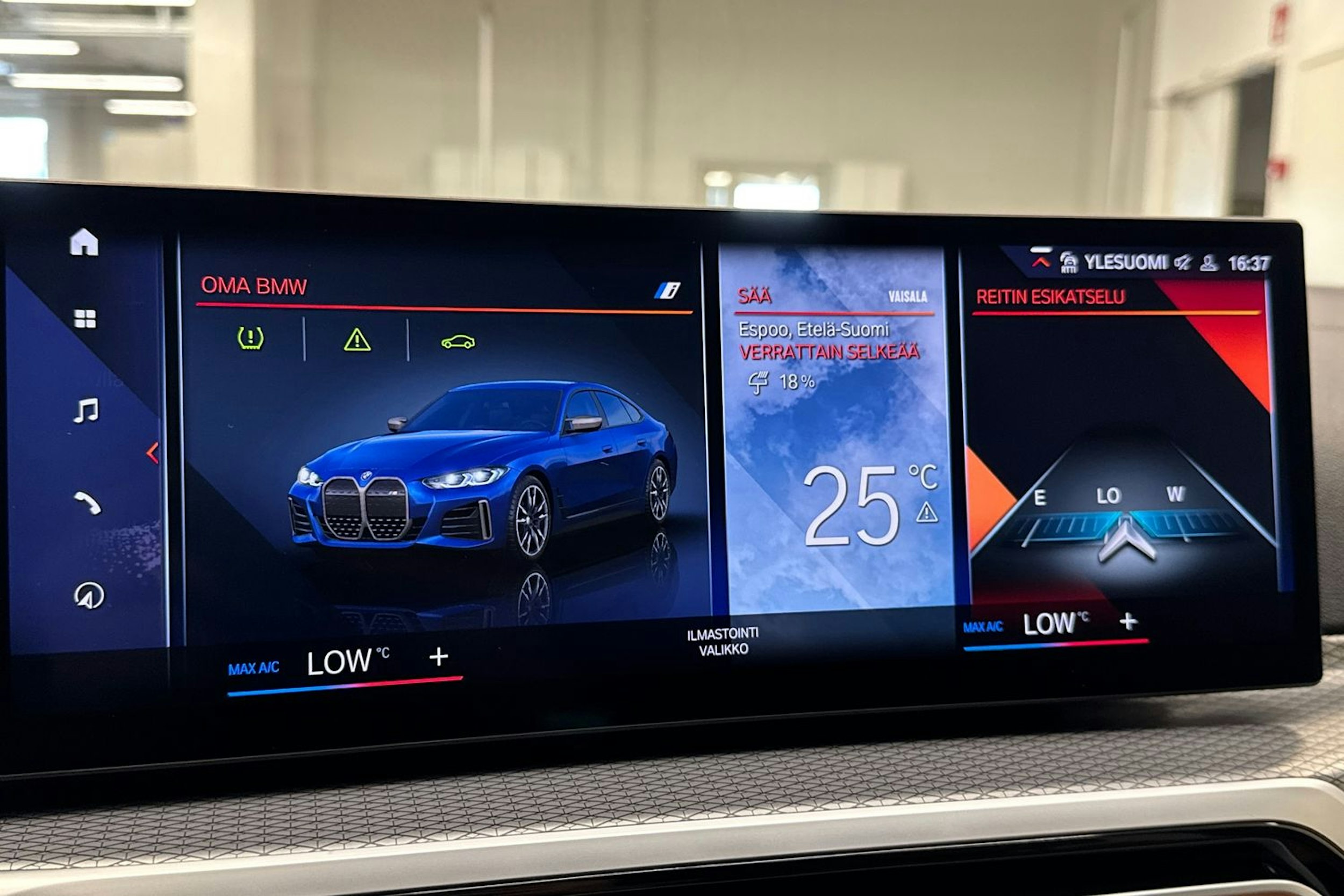 sininen BMW i4 M50 2023 kuva 25.