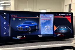 sininen BMW i4 M50 2023 kuva 25.