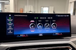sininen BMW i4 M50 2023 kuva 27.