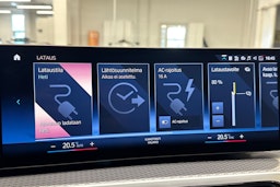 sininen BMW i4 M50 2023 kuva 35.