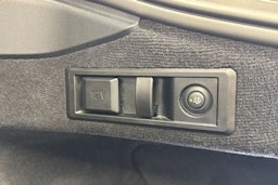 sininen BMW i4 M50 2023 kuva 39.