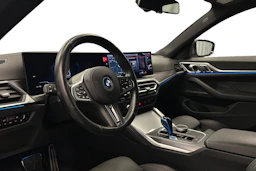 valkoinen BMW i4 M50 2023 kuva 6.
