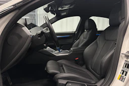 valkoinen BMW i4 M50 2023 kuva 15.