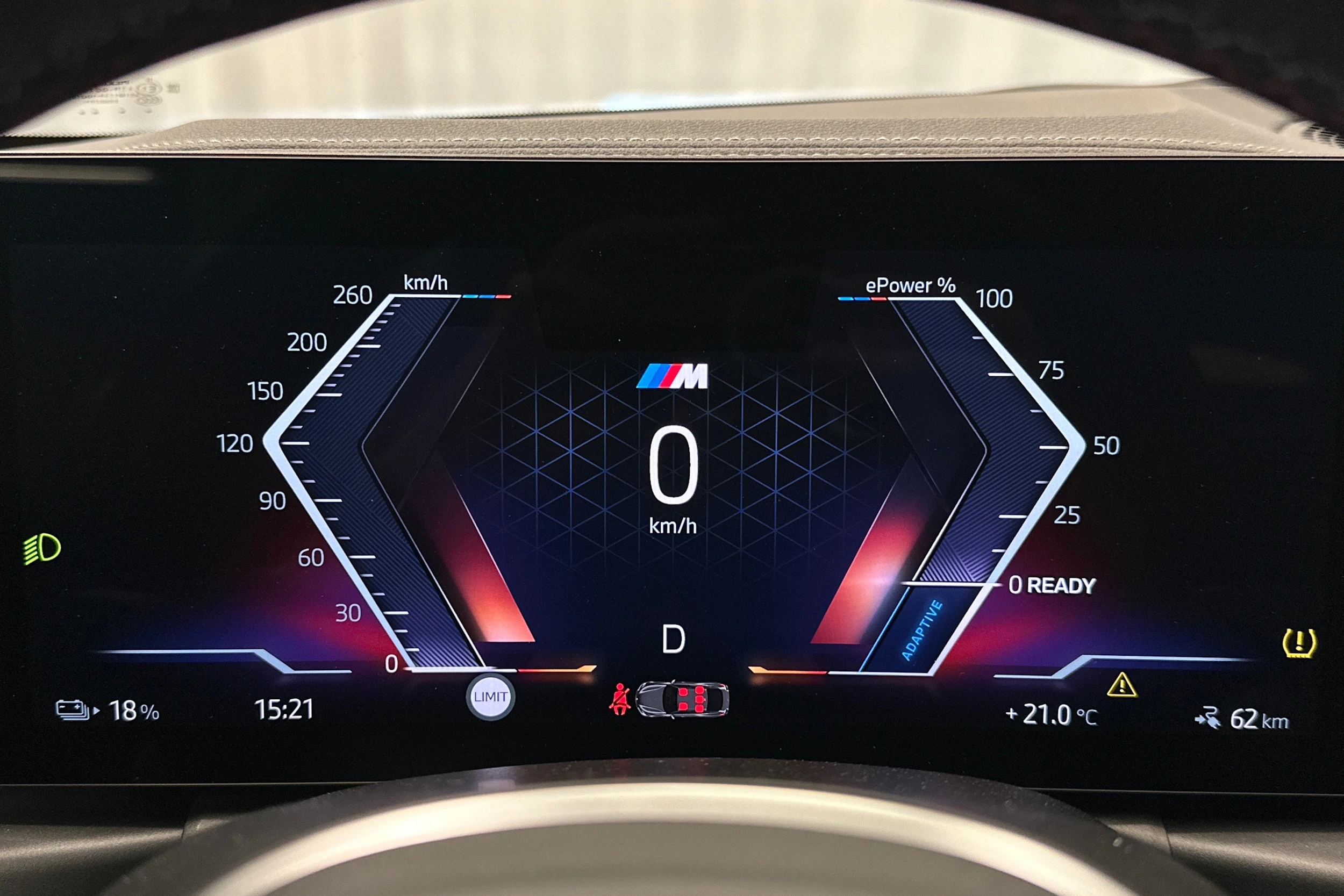 valkoinen BMW i4 M50 2023 kuva 20.
