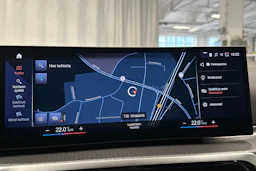 valkoinen BMW i4 M50 2023 kuva 22.