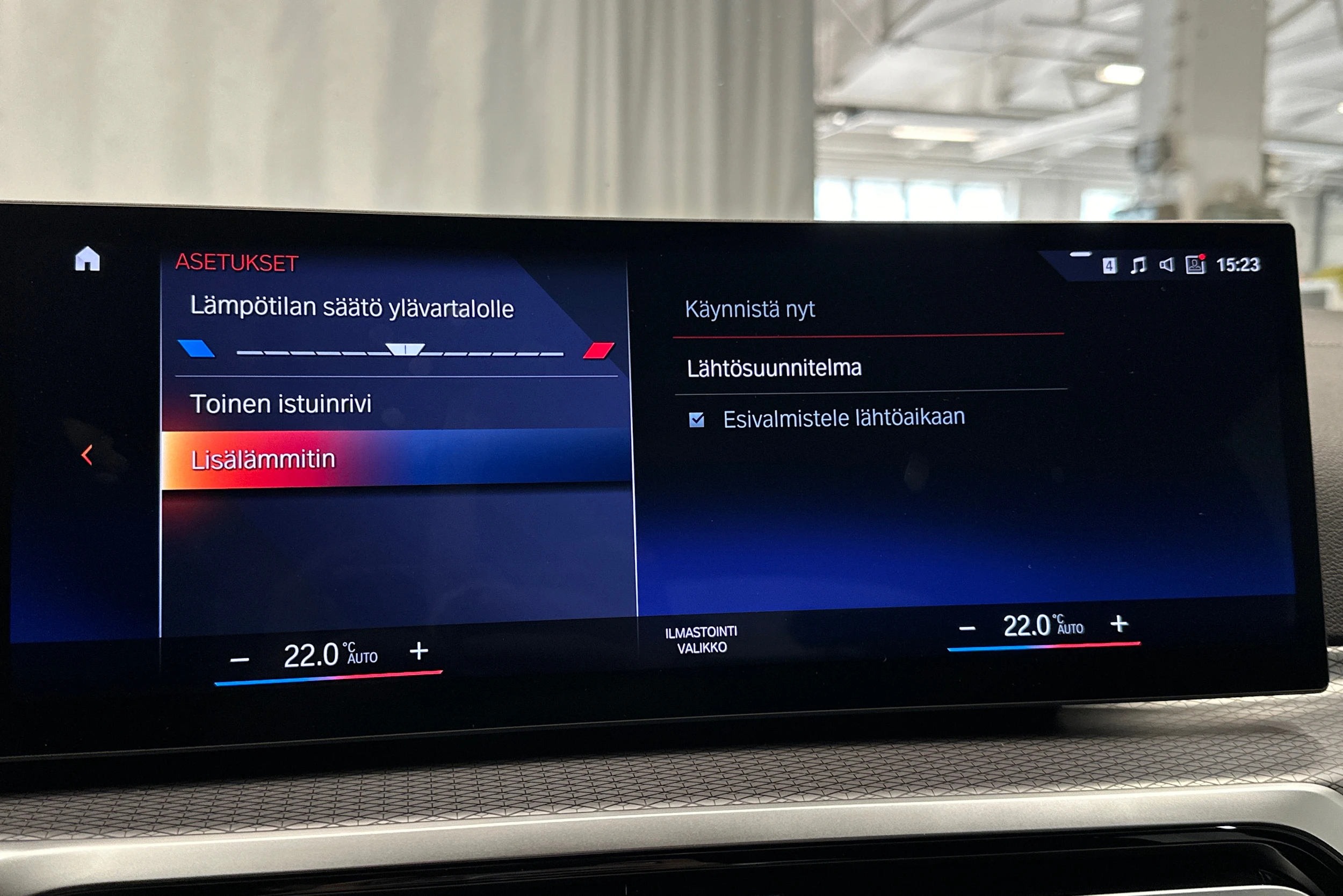 valkoinen BMW i4 M50 2023 kuva 28.