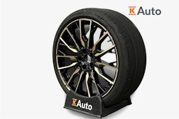 sininen BMW i4 M50 2023 kuva 2.