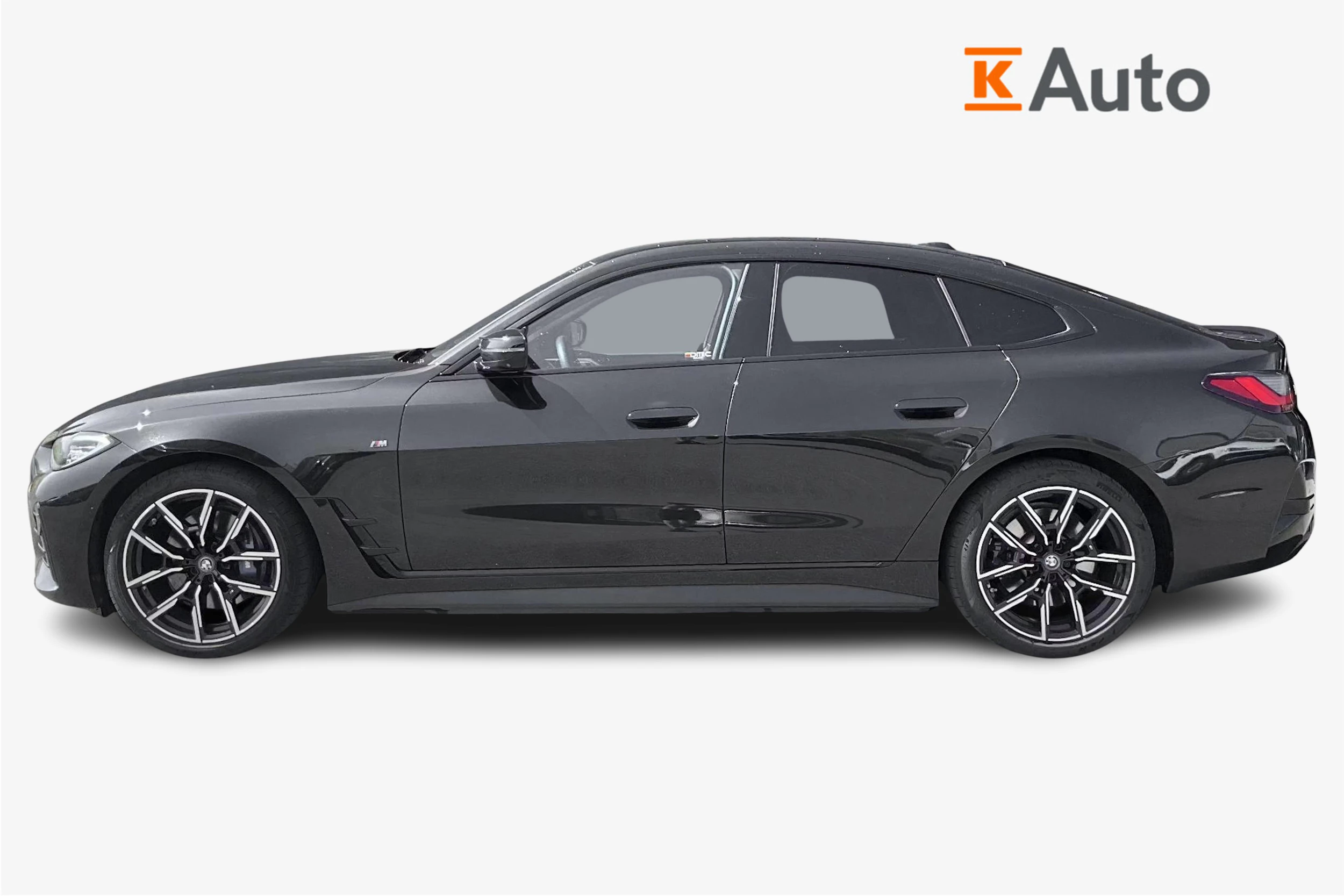 musta BMW i4 M50 2023 kuva 2.