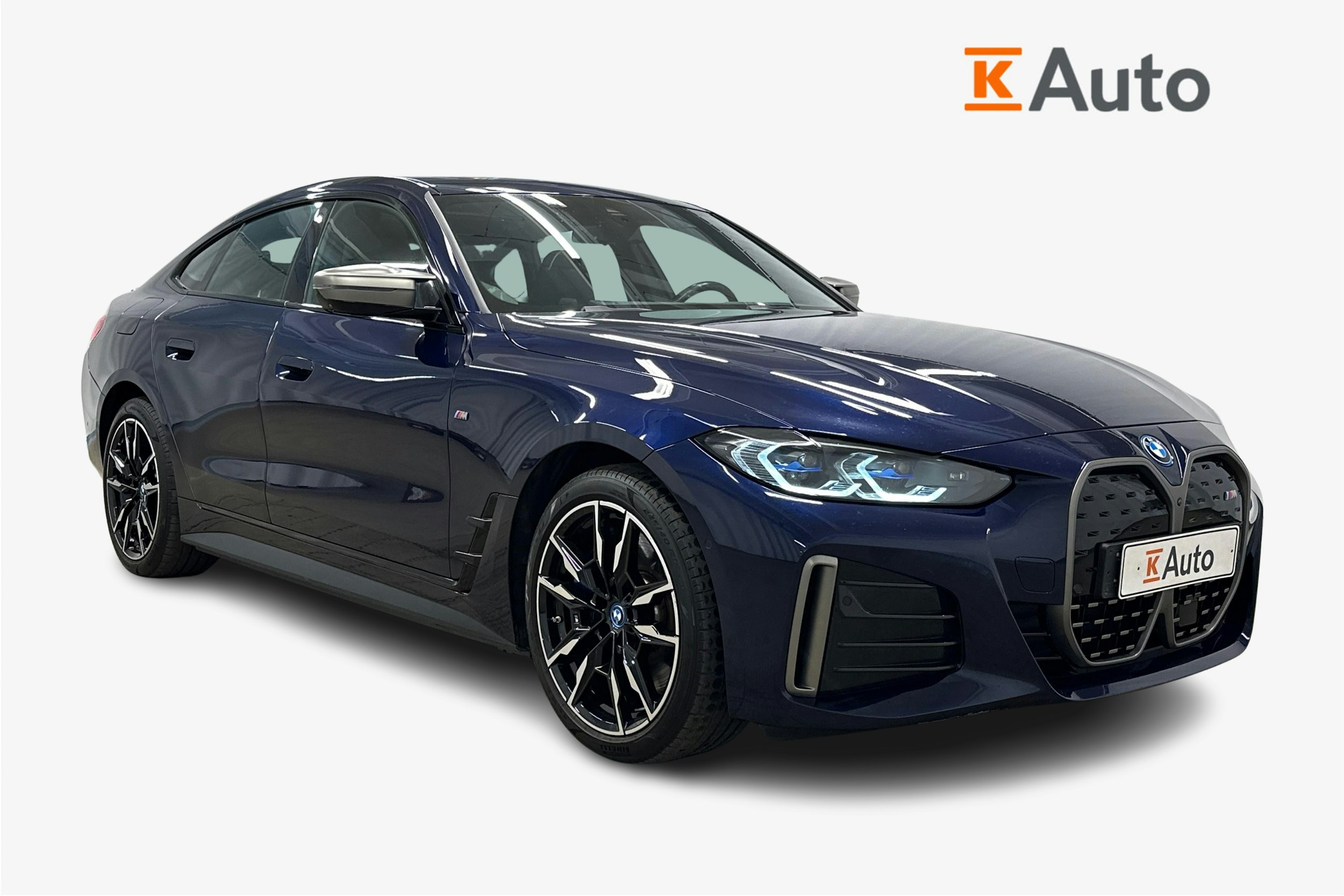 sininen BMW i4 M50 2023 kuva 1.