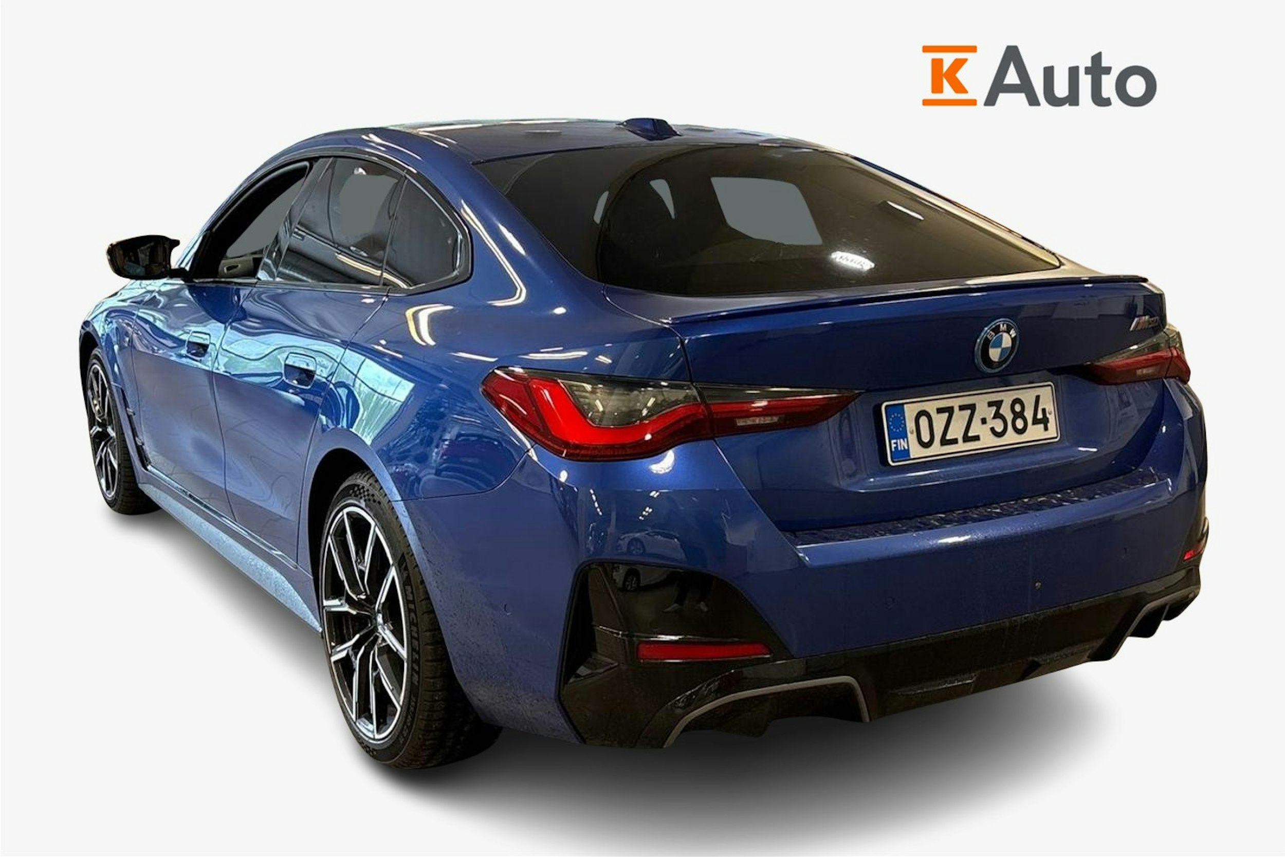 sininen BMW i4 M50 2023 kuva 2.