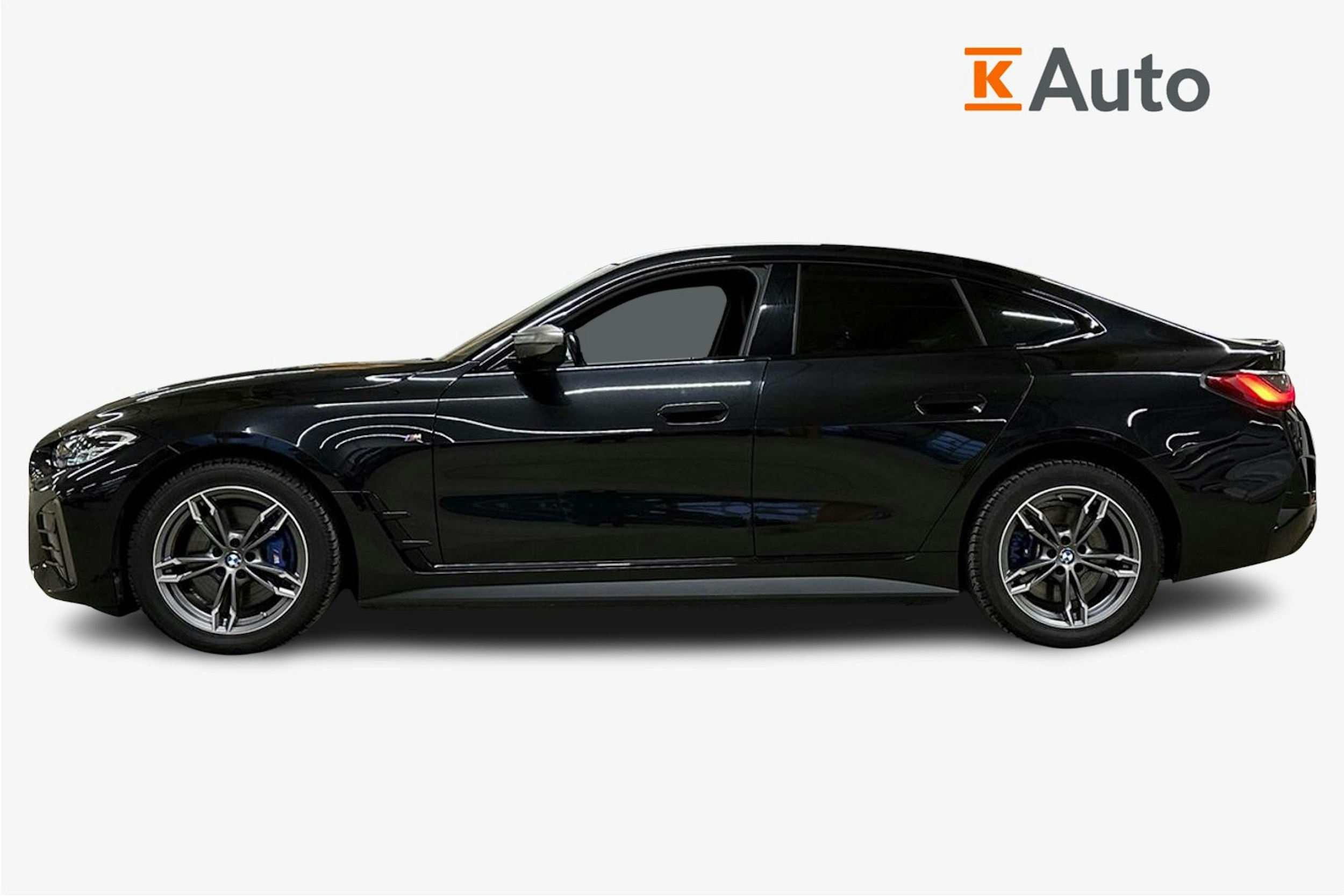 musta BMW i4 M50 2024 kuva 6.