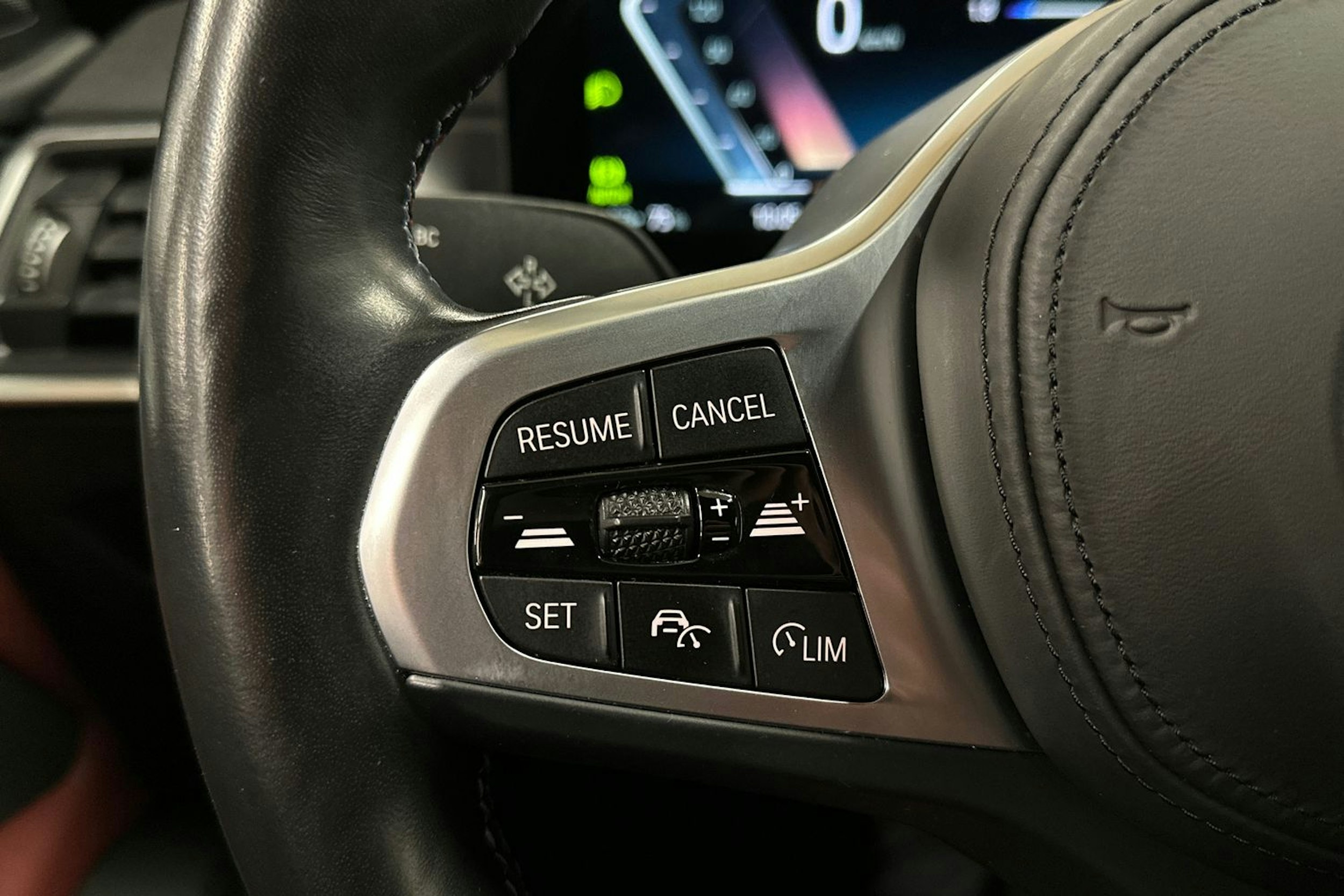 musta BMW i4 M50 2024 kuva 25.