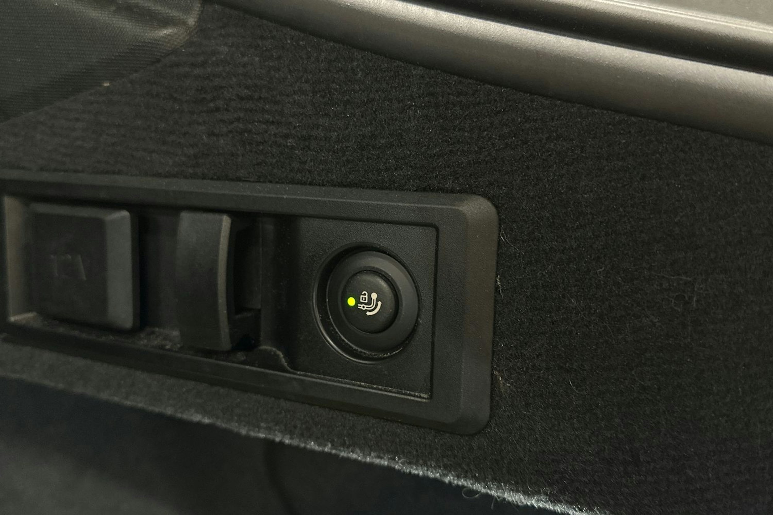 musta BMW i4 M50 2024 kuva 30.