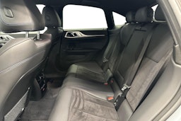 harmaa BMW i4 M50 2023 kuva 8.